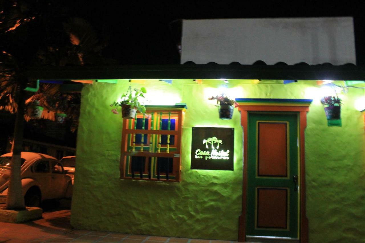 Casa Hostal Las Palmeras Guatape Exterior photo